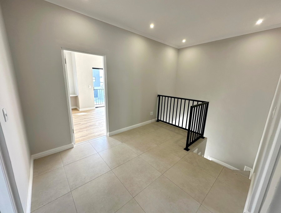 3 Bedroom Property for Sale in Sandown Western Cape